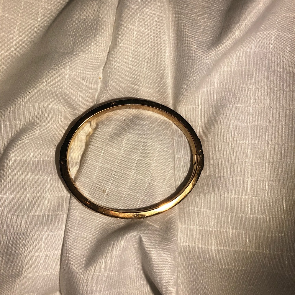 Jewelry - Picture 3 of 3